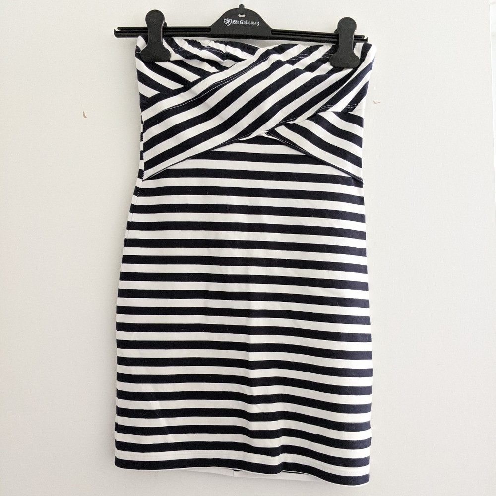 American Eagle Outfitters Strapless Striped Stretchy Bodycon Dress